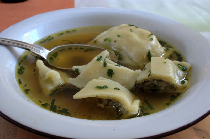 maultaschen Suppe, Forrás: wikimedia