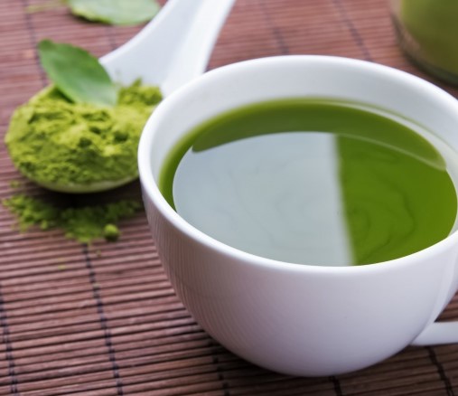 zöld tea leves