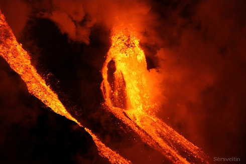 Az izlandi vulkán kitörése; Forrás:  grapevine.is