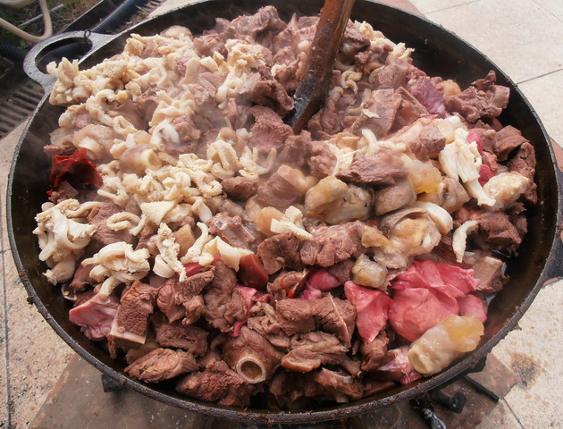 Birkapörkölt (Fotó: Csíki Sándor) P6090034