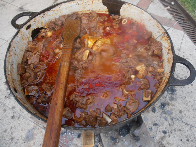 Birkapörkölt, Fotó: Csíki Sándor P6090093