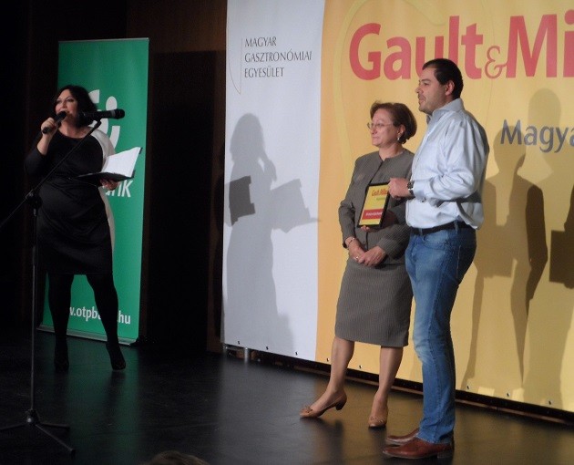 Az Alternatív vendéglátás 2016 díjat a Séf utcája és a Buja disznó(k) kapta. A díjat Zoltai Anna (Nébih) adta át