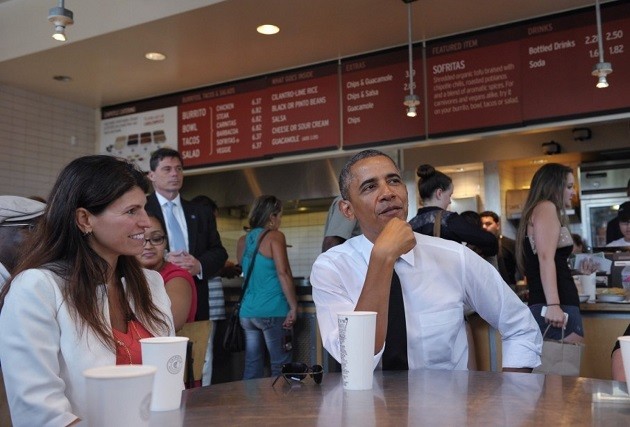Barack Obama egy fast-casual Chipotle étteremben (Forrás: washingtonpost.com)