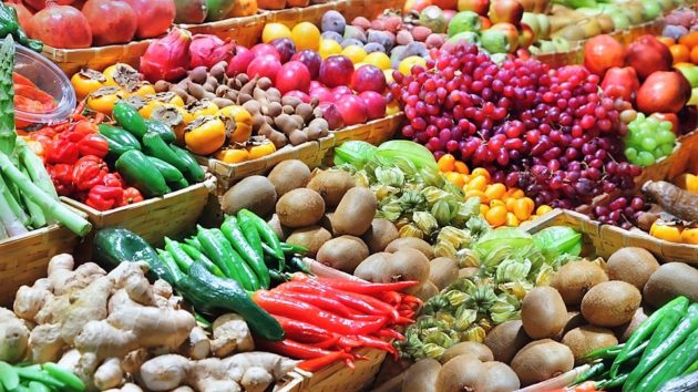 Zöldségek, gyümölcsök fűszernövények